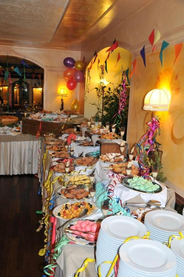Hotel Club Relais Des Alpes مادونا دي كامبيليو المظهر الخارجي الصورة